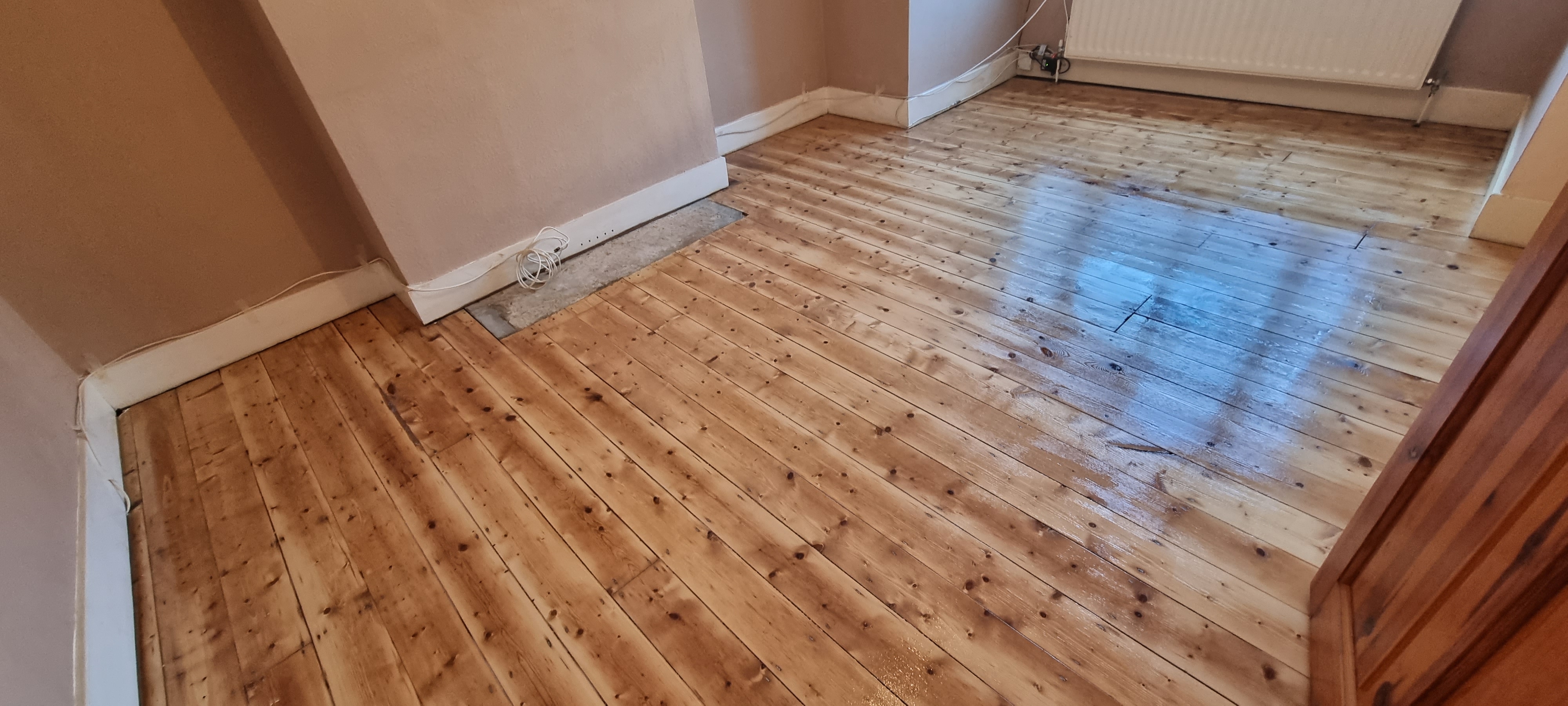 Chertsey Engineered Floor Sanding And Lacquer Finish